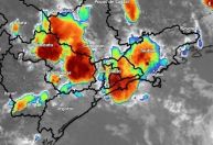 São Paulo tem domingo de chuva e alertas; motociclista morre em Guarulhos