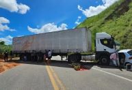 MG: colisão entre carreta e carro deixa 4 pessoas mortas e 6 feridas
