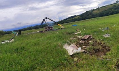 Helicóptero cai em fazenda e deixa três mortos no sul de Minas Gerais 