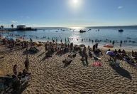 Protesto de ambulantes em praia tem efeito contrário e viraliza; entenda