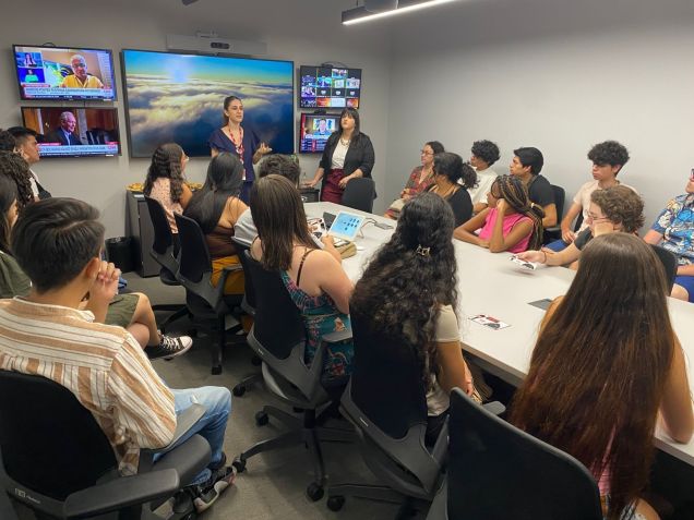 Grupo da 13ª edição do MLAB visitou a CNN Brasil em São Paulo • Bruno Maranhão/CNN