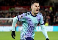 Brasileiros marcam, Arsenal vence o Brentford e assume vice-liderança