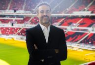 Com gols de Róger Guedes, Al-Rayyan goleia na estreia de Artur Jorge