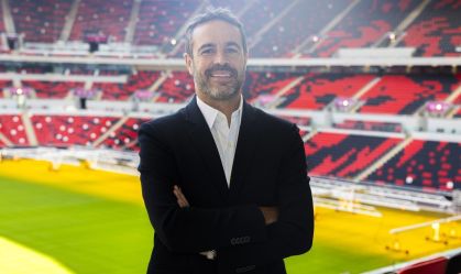 Com gols de Róger Guedes, Al-Rayyan goleia na estreia de Artur Jorge