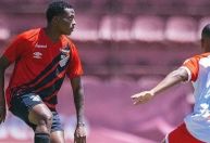 Athletico-PR pede anulação de jogo da Copinha após sofrer gol de mão