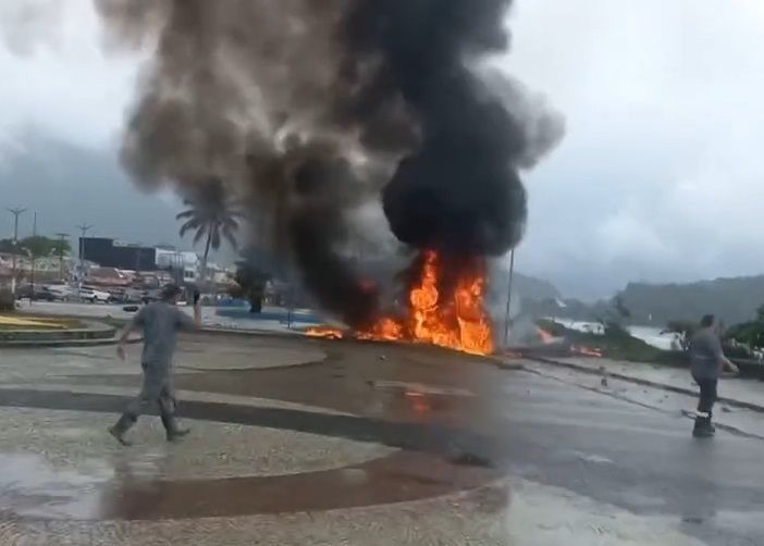 Aeronave de pequeno porte cai em Ubatuba (SP)