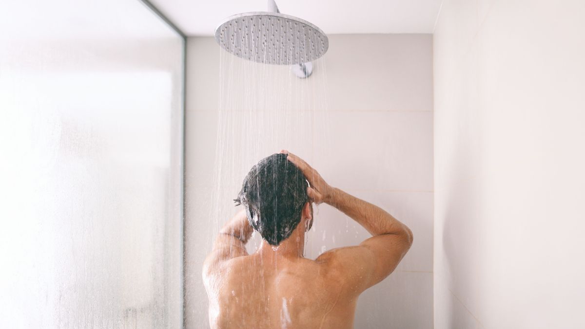 Dr. Kalil: Dermatologista explica relação entre química capilar e calvície