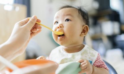 Dieta do bebê pode estar associada a doenças inflamatórias intestinais