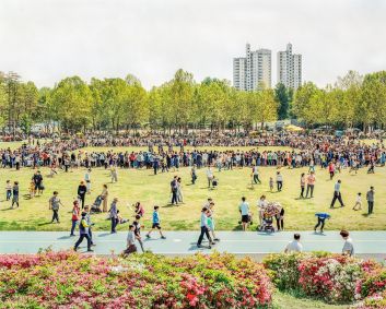 Espectadores se reúnem para uma apresentação de soldados da guarda de honra sul-coreana em Seul
