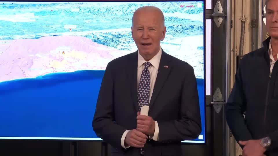 Biden visita Corpo de Bombeiros na Califórnia em meio a incêndios florestais no estado.