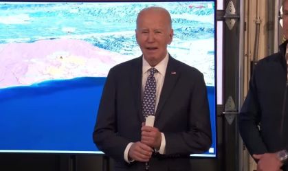 Biden visita Corpo de Bombeiros na Califórnia em meio a incêndios florestais no estado.