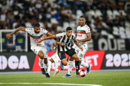 Botafogo venceu a Portuguesa pelo Carioca