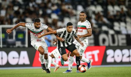 Botafogo venceu a Portuguesa pelo Carioca