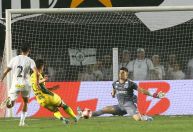 Paulistão: Santos vence o Mirassol em noite inspirada de Gabriel Brazão