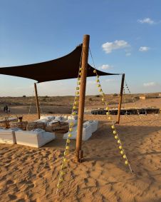 Biancardi fez um passeio no deserto com um grupo