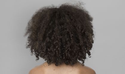 Cabelo ressecado no inverno? Veja como manter os fios hidratados