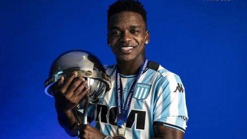 Atacante marcou dois gols em sete jogos pelo Racing na campanha da Sula de 2024