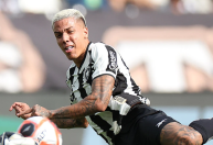 Sport faz proposta milionária por Carlos Alberto, atacante do Botafogo