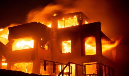 Incêndios em Los Angeles: Quase 180 mil moradores estão sob ordens de desocupação