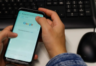 Lei do Celular: Bahia começa a implementar restrição de uso nas escolas