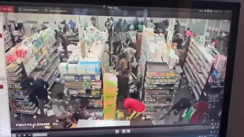 Vídeo mostra roubos em supermercados em meio a protestos na RD Congo. • REDES SOCIAIS