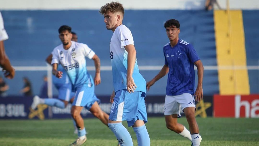 Lance de Cruzeiro 1 x 1 Real Brasília pela primeira fase da Copinha