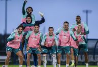 Time de Gabigol e Cássio vence primeiro “rachão” do Cruzeiro em 2025