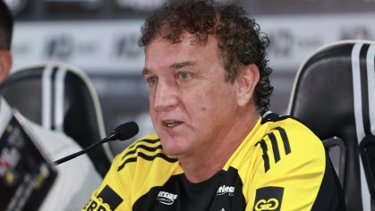 O técnico Cuca em apresentação no Atlético-MG