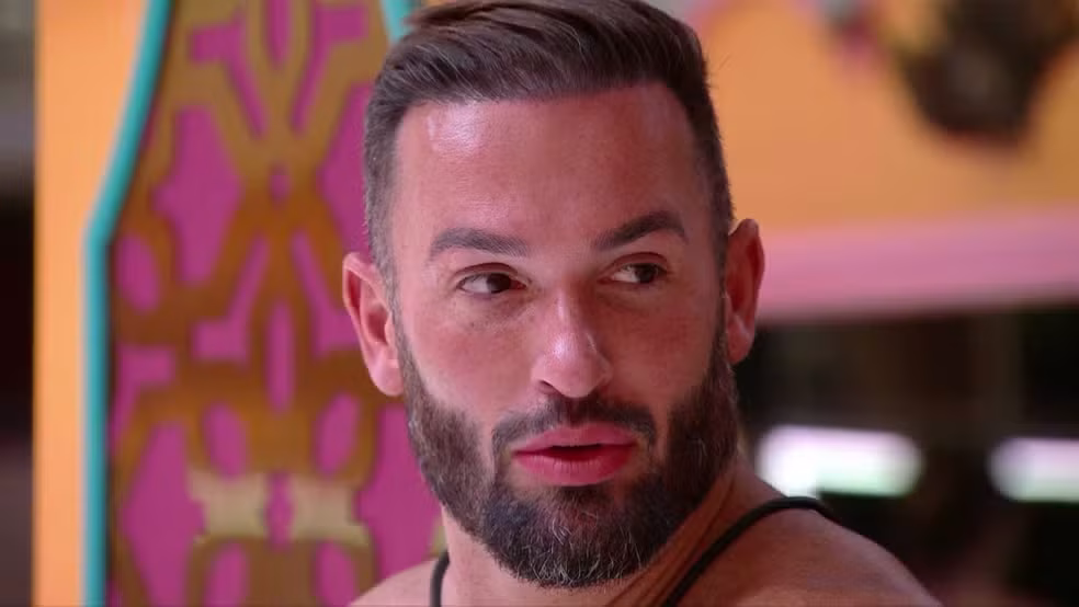 BBB25: "Não conheça seus ídolos", dispara Maike sobre Diego Hypolito