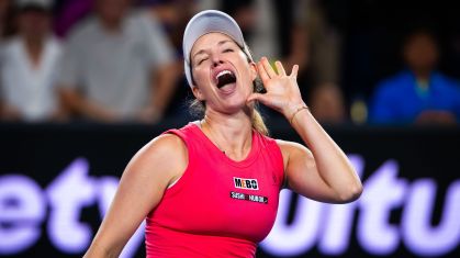 Danielle Collins comemora e provoca a torcida local no Australian Open