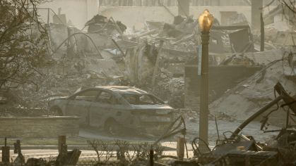 Área atingida por incêndios em Los Angeles.