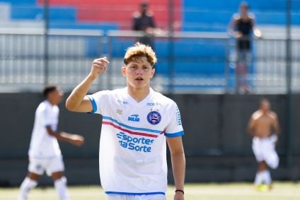 Dell, o "Haaland do Sertão", é uma das promessas do Bahia