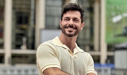 Ator brasileiro Douglas Tholedo integra o elenco de "Aida", da Metropolitan Opera House de Nova York