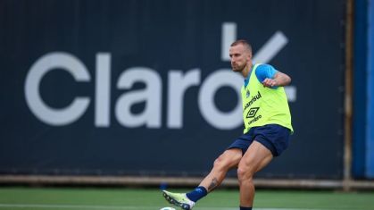 Rodrigo Ely, zagueiro do Grêmio
