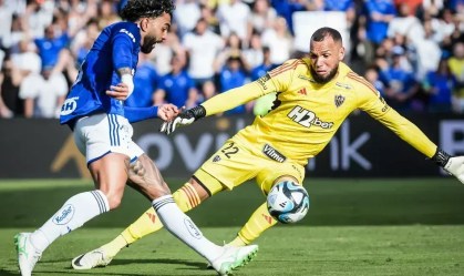 Dirigente do Cruzeiro reage a confronto com Atlético e manda recado