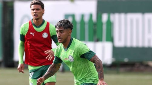 Facundo Torres em treino do Palmeiras