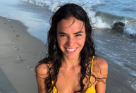 Bruna Marquezine abre álbum de férias e João Guilherme reage: "Coisa rica"
