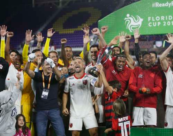 Flamengo comemorando título da FC Series • Foto: Divulgação/ FC Series