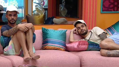 João Gabriel e João Pedro falam sobre casamento homoafetivo da mãe, Márcia