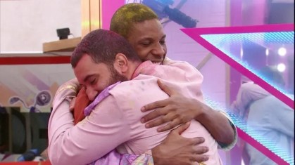 Gil do Vigor e Lucas Penteado viveram breve romance no BBB 21