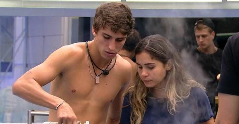 Gizelly e Prior, do BBB 20 • Reprodução/TV Globo