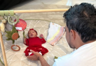Graciele Lacerda mostra novo registro de Zezé com a filha do casal