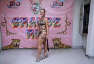 Paolla Oliveira e mais famosas brilham em ensaio da Grande Rio