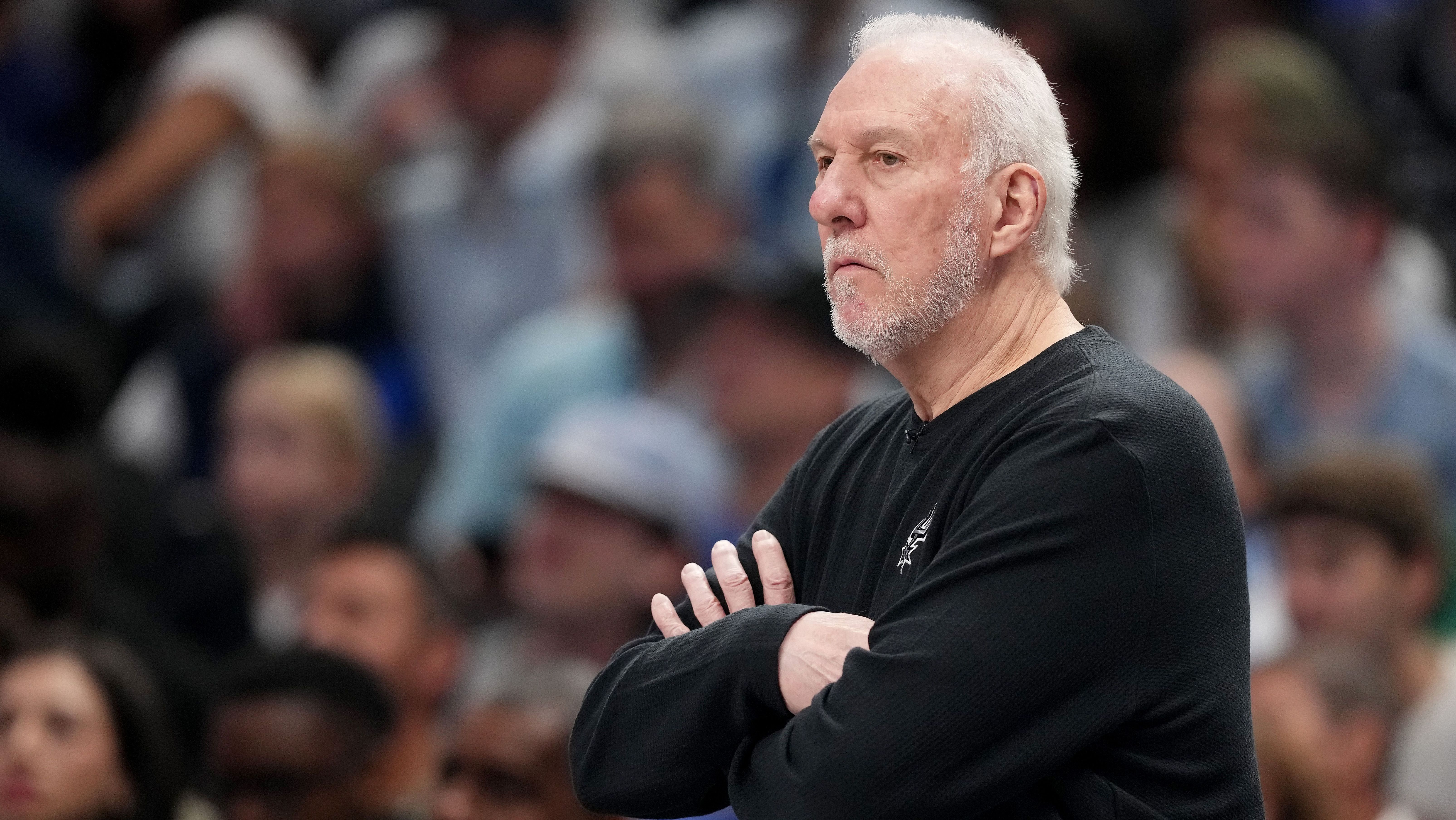 Gregg Popovich em jogo do San Antonio Spurs