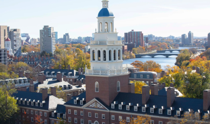 Mesmo com US$ 50 bi de patrimônio, Harvard é impactada por cortes; entenda