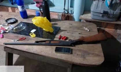 Vítima de violência doméstica é salva após ligar para PM e pedir "pizza"