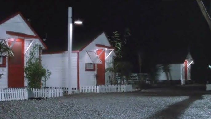 Topanga Ranch Motel aparece em algumas cenas de Cidade Corrompida • Reprodução/Paramount Pictures