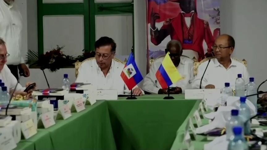 Presidente da Colômbia visita Haiti
