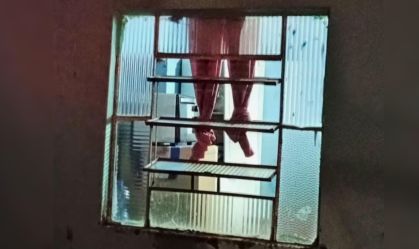 Bombeiros fazem alerta após vizinho confundir cortina com "corpo pendurado"
