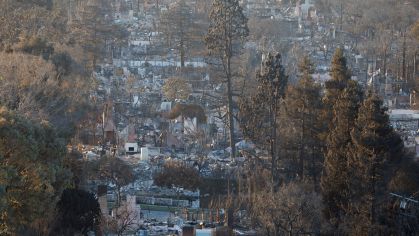 Área de Pacific Palisades, em Los Angeles, afetada por incêndios florestais.